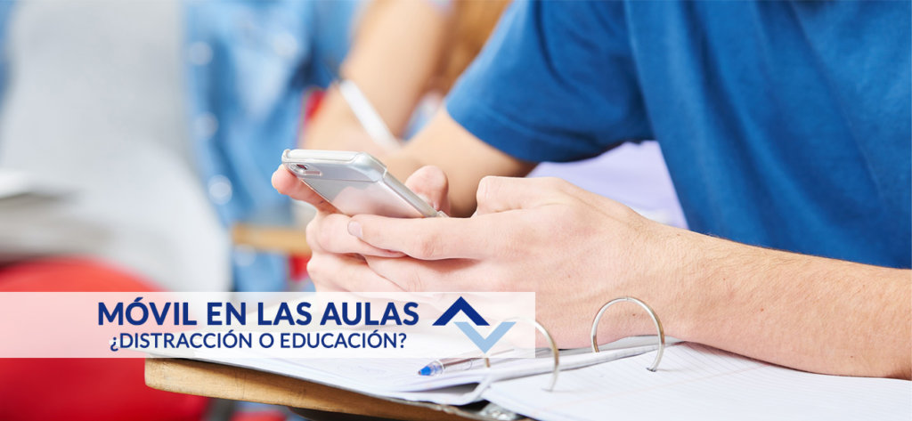 MÓVIL EN CLASE ¿DISTRACCIÓN O EDUCACIÓN?